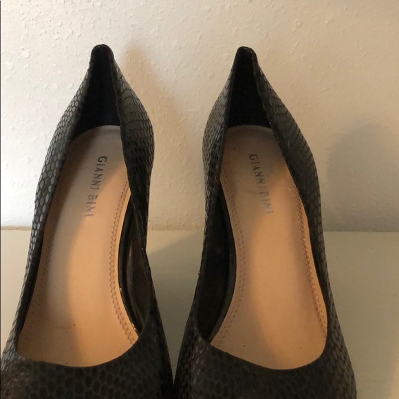 Snake Print Wedges - Picture 3 of 8